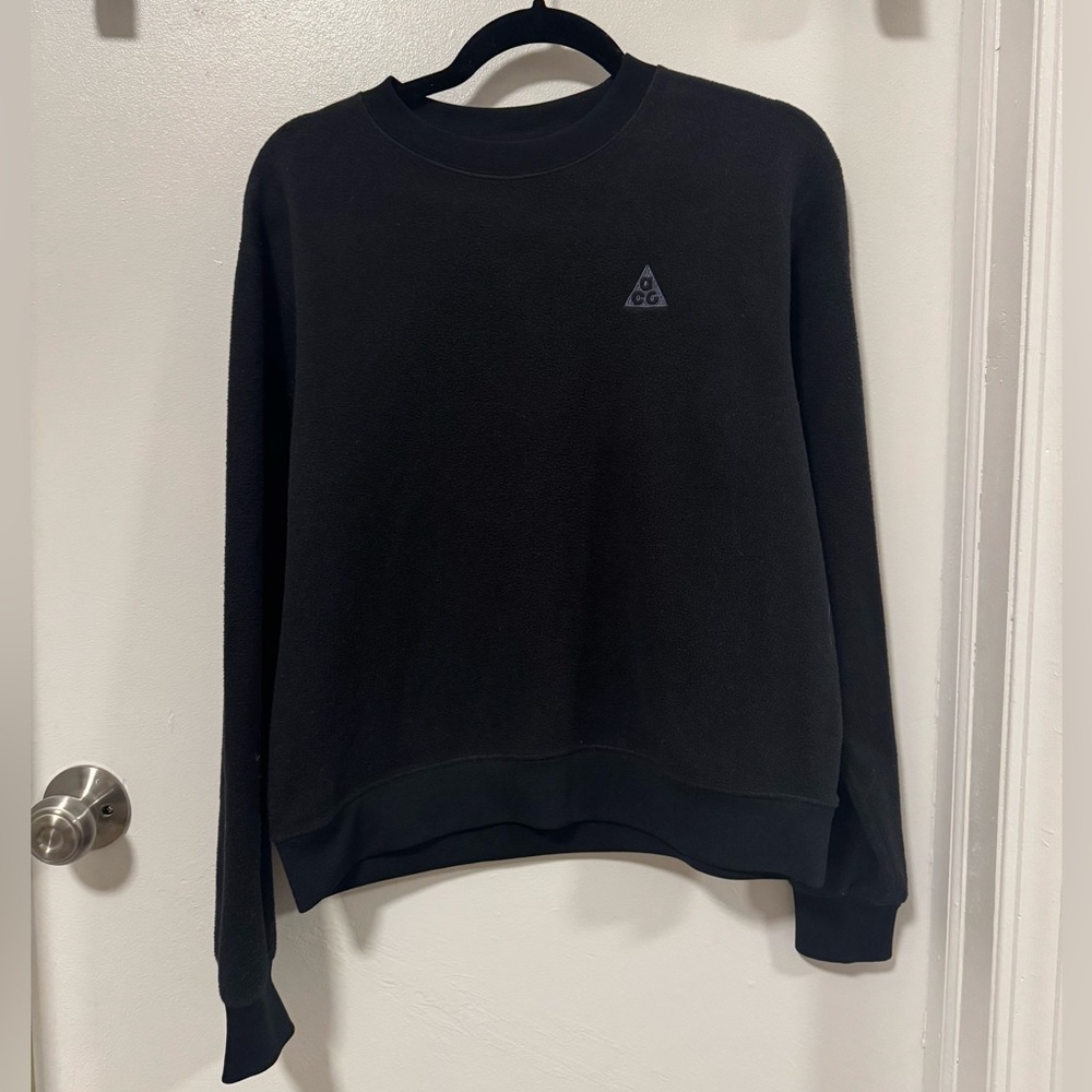 Women’s Nike ACG Polartec Wolf Tree crew neck - S